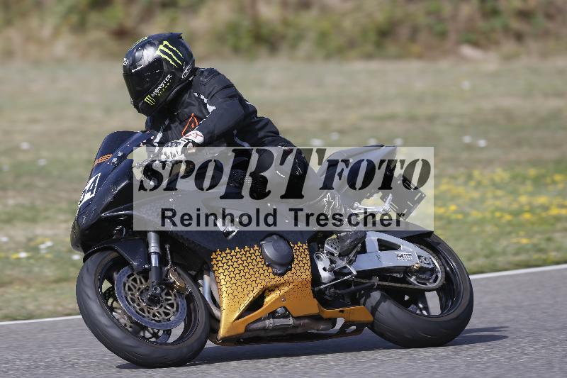 /37 09.08.2026  Pluess Motosport ADR/Einsteiger/454